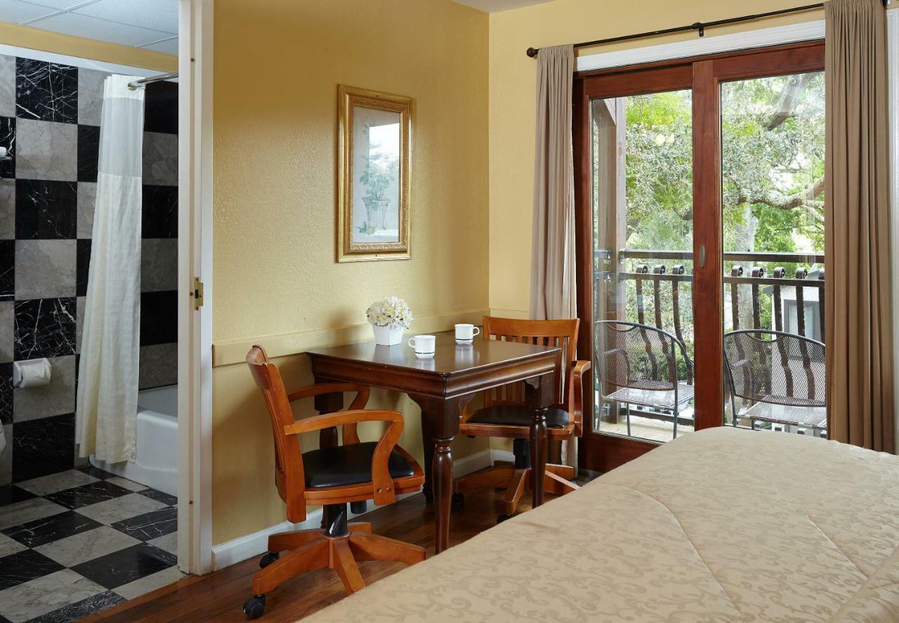 Ocean Inn & Suites St. Simons Island Екстер'єр фото